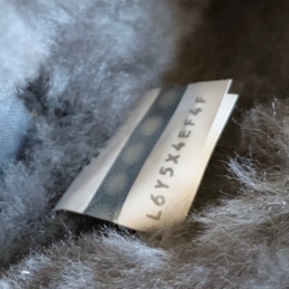 UGG | Cluggette Slippers In Black Grey Indoor Outdoor NEW - Picture 10 of 17